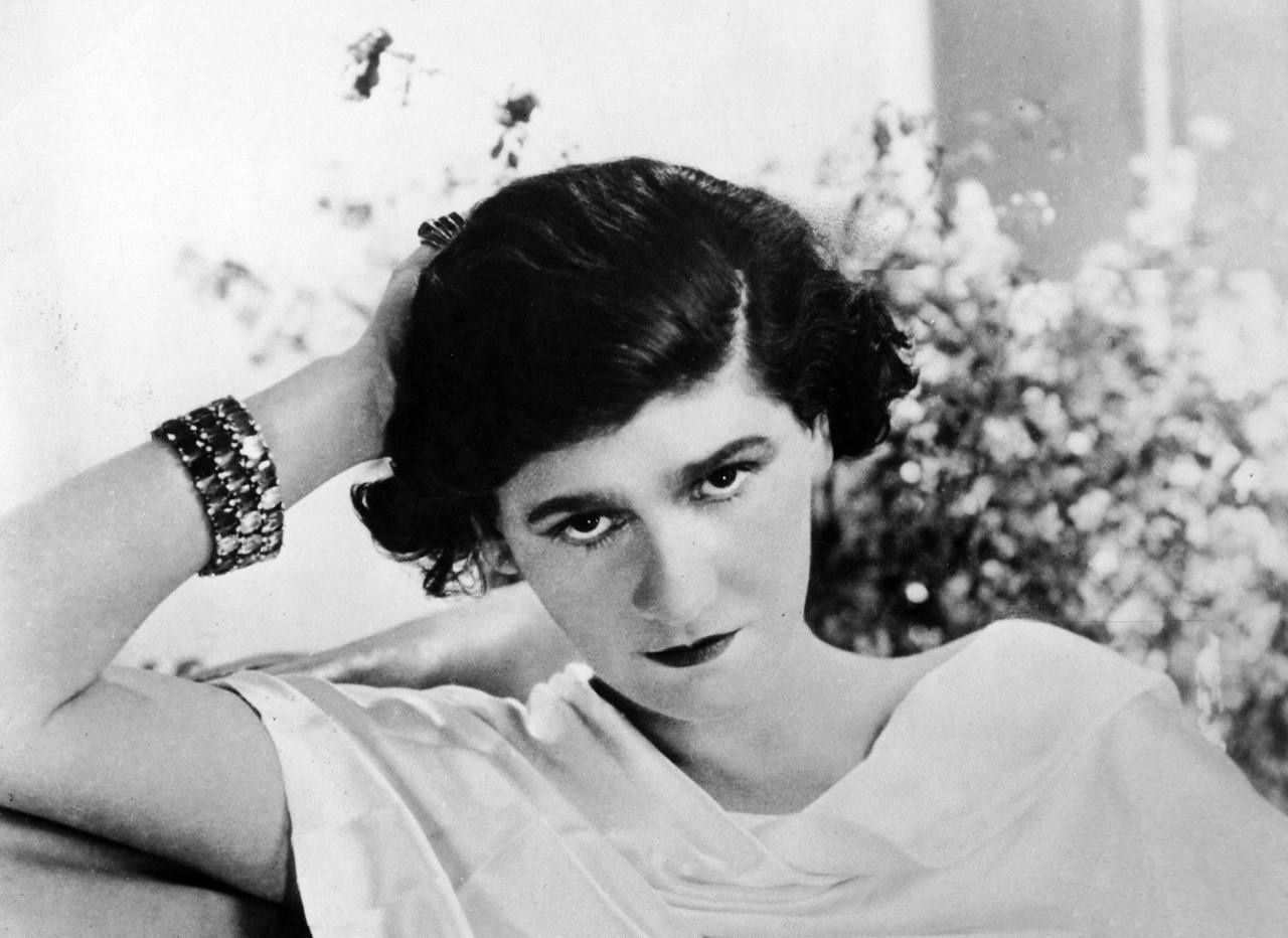Biografía de Coco Chanel | Historia de una diseñadora de modas