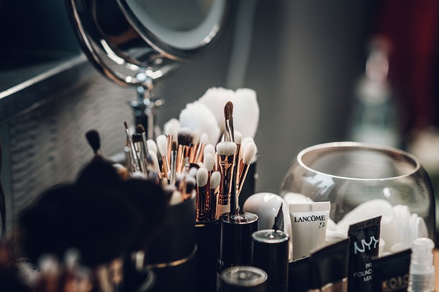Las ventajas de una nevera pequeña para maquillaje