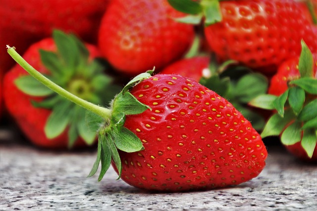 Perfumes con fresa frutales para mujer