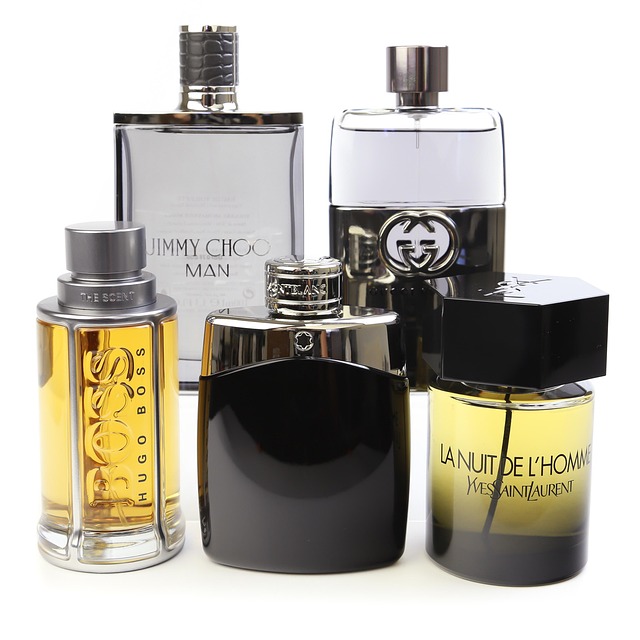 Esenzzia 696: un perfume masculino con carácter