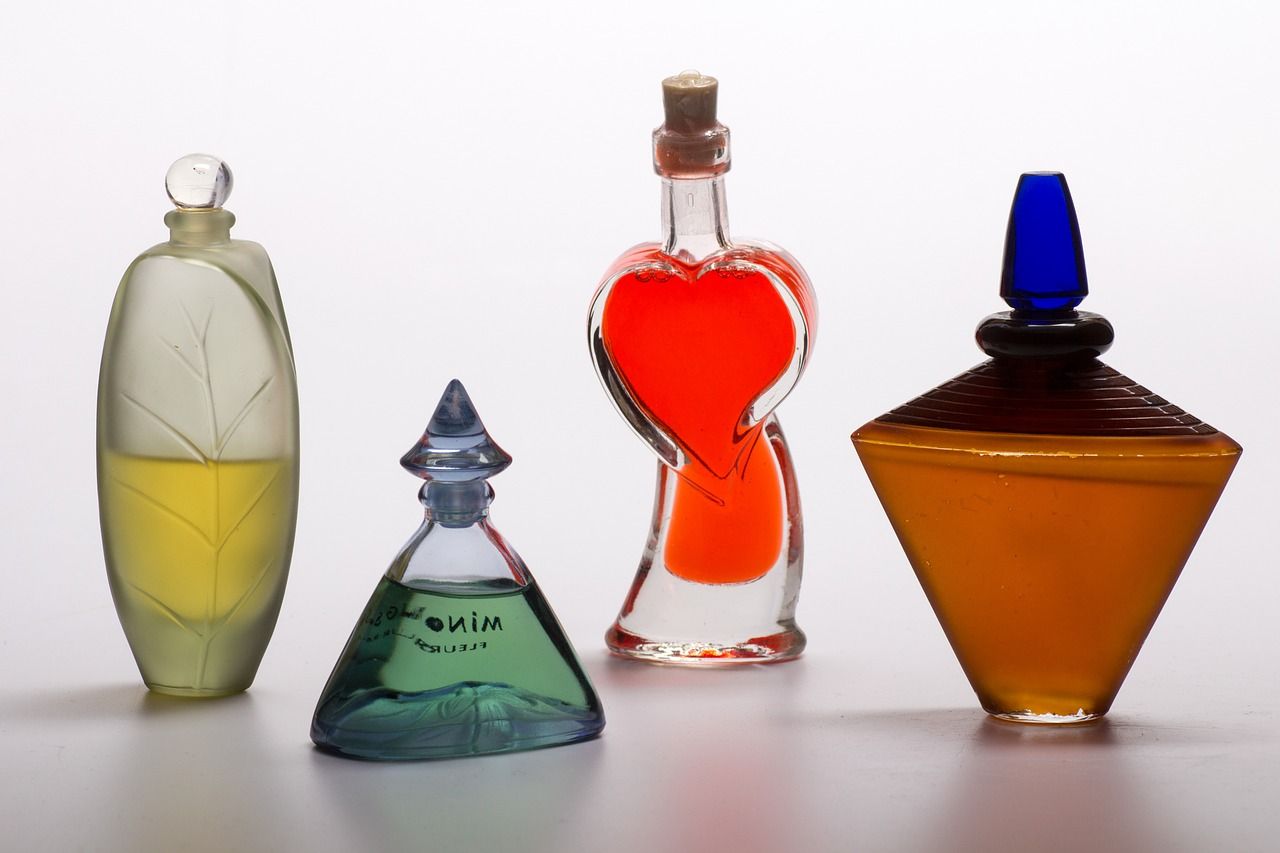 Cuáles son las marcas de perfumes alternativos y qué características tienen